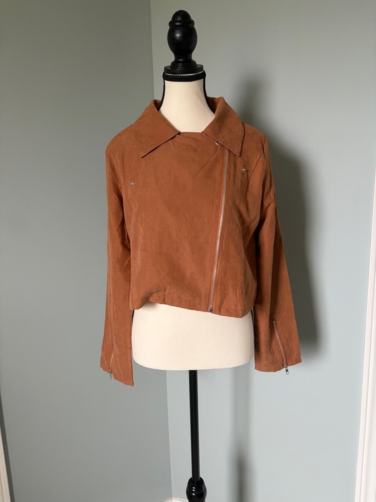Jackets & Blazers - 🔥🆕🔥 Rust Orange Faux Suede Cropped Moto Jacket - Size M